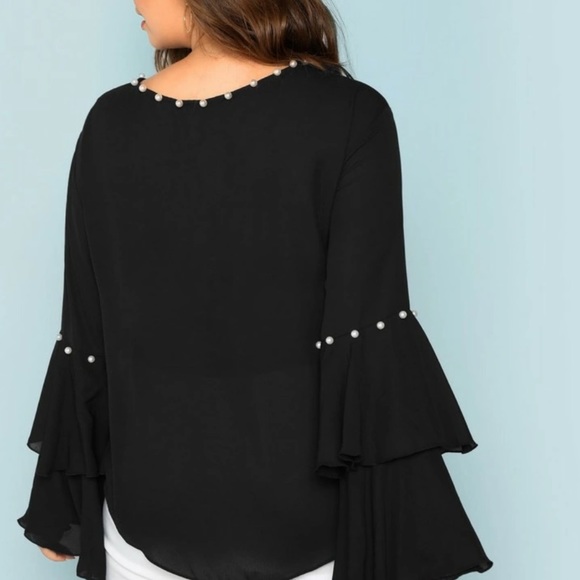 🎉HP🎉 🆕 PLUS Size Ruffle-Tiered Sleeve Blouse - Picture 4 of 7